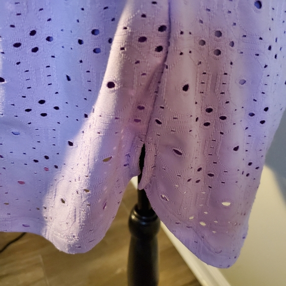 ISAAC MIZRAHI LIVE Eyelot Tee - Picture 2 of 5